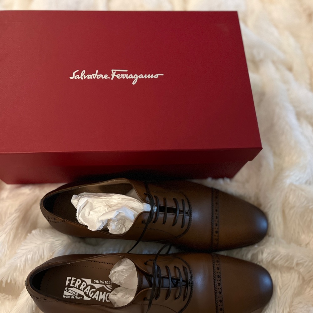 COPY - Authentic Salvatore Ferragamo NWT Boston 9 1/2.